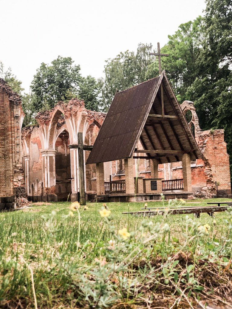 Podlasie - Ruiny kościoła św. Antoniego w Jałówce